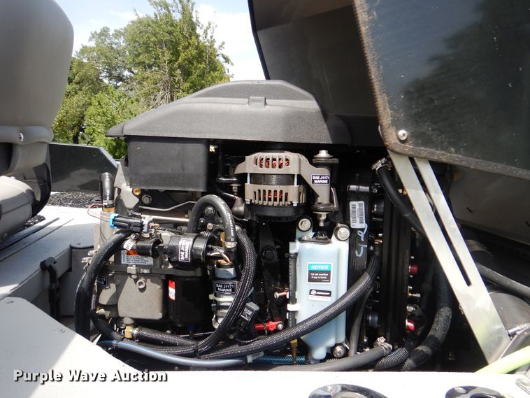 image for item DI0280 2018 SeaArk Predator 220  boat