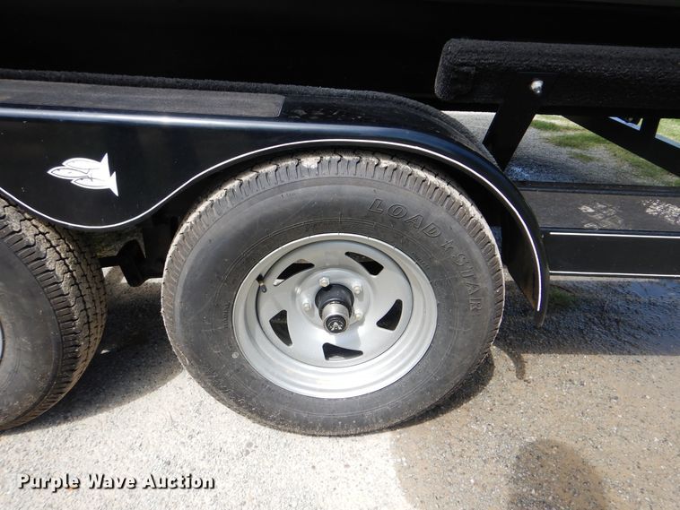 image for item DI0280 2018 SeaArk Predator 220  boat