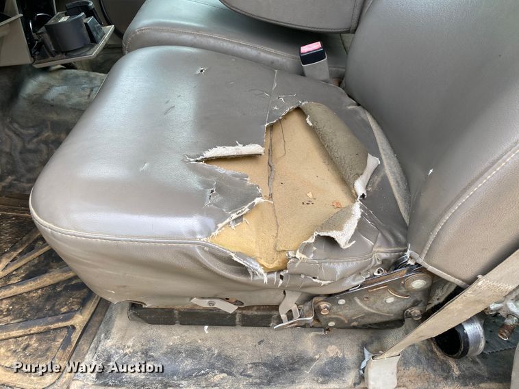 image for item DI8751 2008 Ford F550 Super Duty XL  Crew Cab flatbed truck