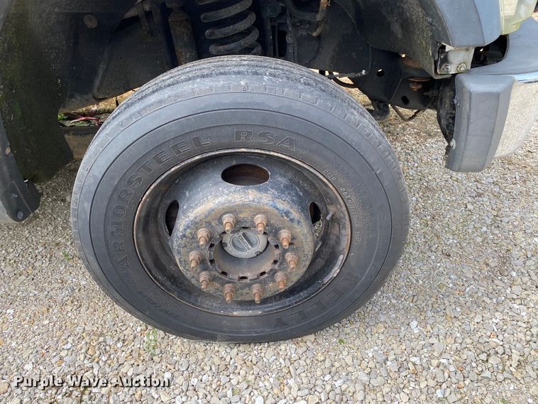 image for item DI8751 2008 Ford F550 Super Duty XL  Crew Cab flatbed truck