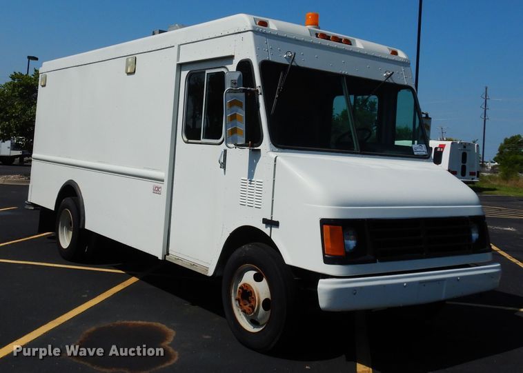 image for item DJ4277 1999 Chevrolet P40  delivery van