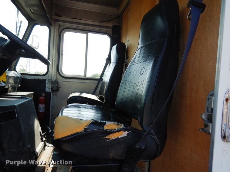 image for item DJ4277 1999 Chevrolet P40  delivery van