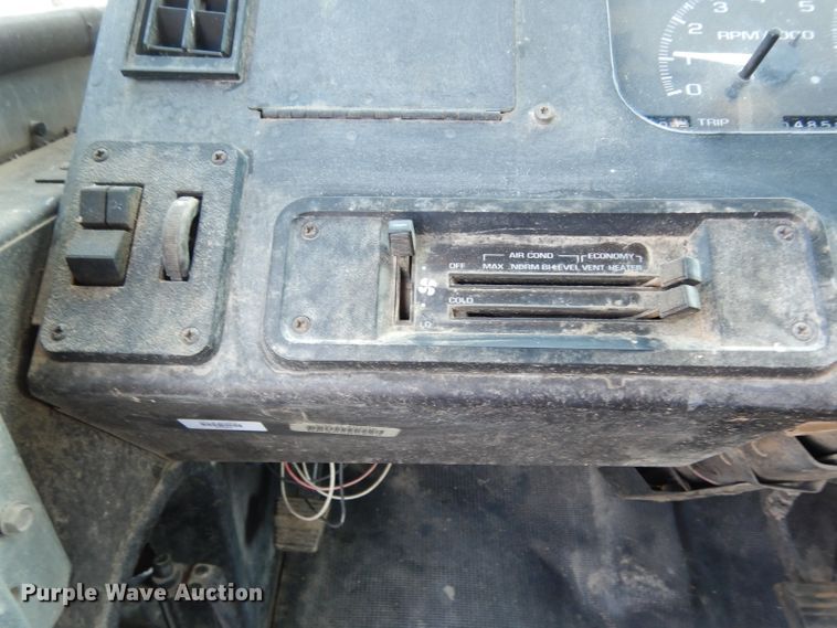 image for item DJ4277 1999 Chevrolet P40  delivery van