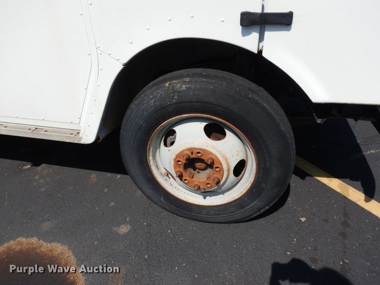 image for item DJ4277 1999 Chevrolet P40  delivery van