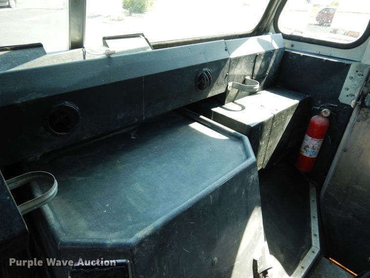 image for item DJ4277 1999 Chevrolet P40  delivery van