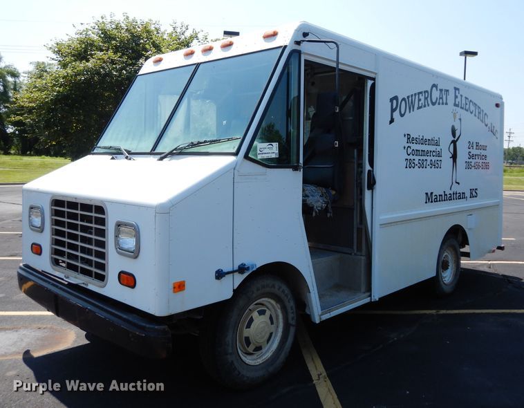 image for item DJ4278 1996 GMC Utilimaster  delivery van