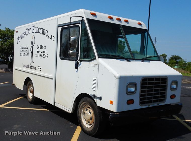 image for item DJ4278 1996 GMC Utilimaster  delivery van