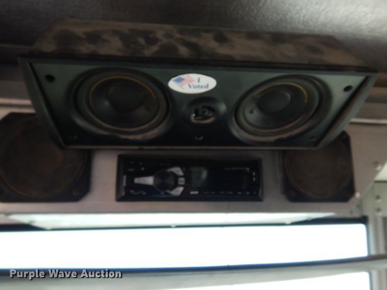 image for item DJ4278 1996 GMC Utilimaster  delivery van