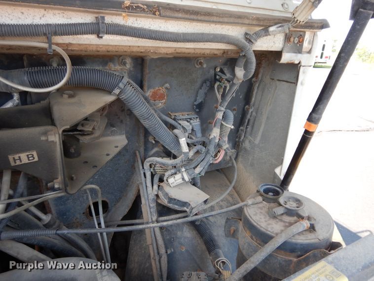 image for item DJ4278 1996 GMC Utilimaster  delivery van