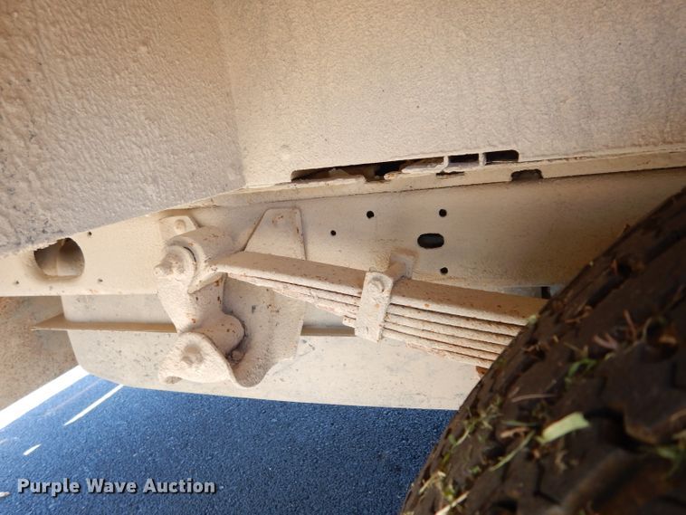 image for item DJ4278 1996 GMC Utilimaster  delivery van