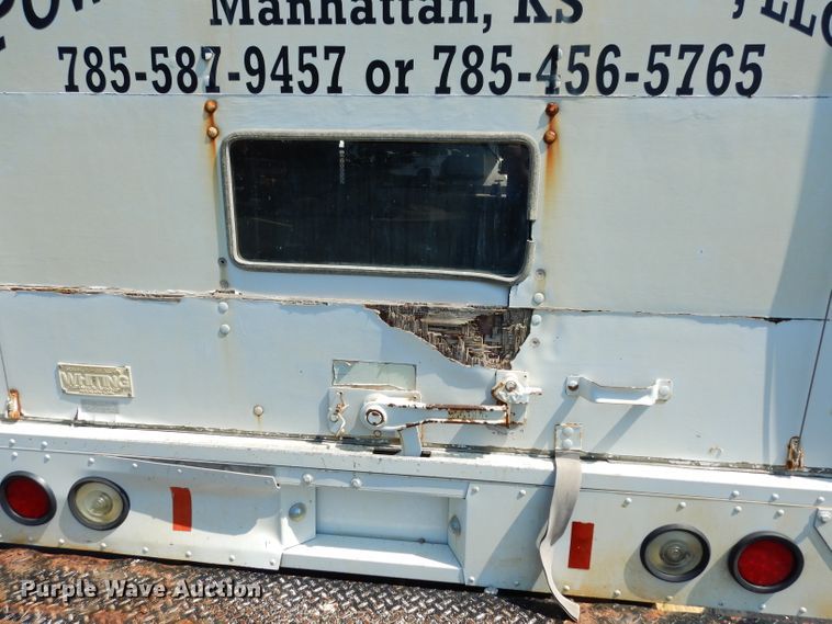 image for item DJ4278 1996 GMC Utilimaster  delivery van