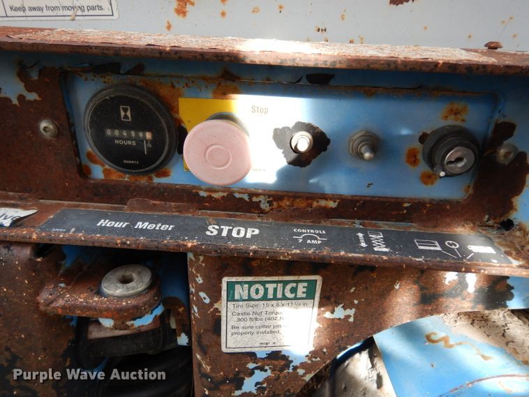 image for item DJ4293 1999 Genie  scissor lift