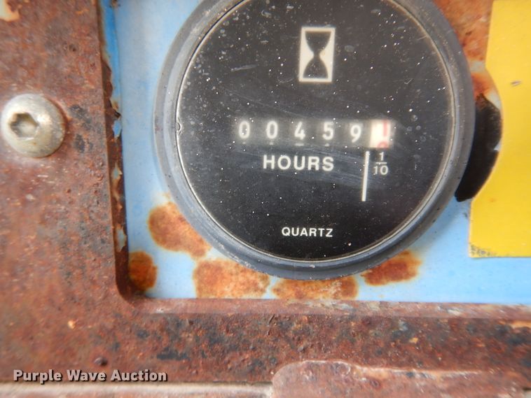 image for item DJ4293 1999 Genie  scissor lift