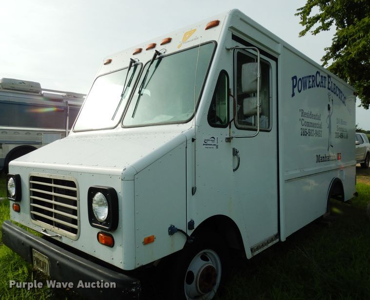 image for item DJ4294 1994 Chevrolet P30 Utilitmaster  delivery van