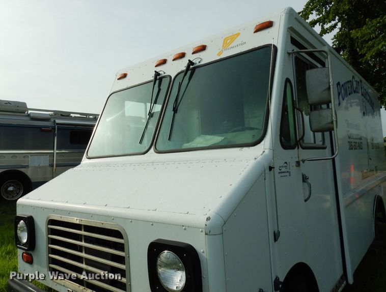 image for item DJ4294 1994 Chevrolet P30 Utilitmaster  delivery van