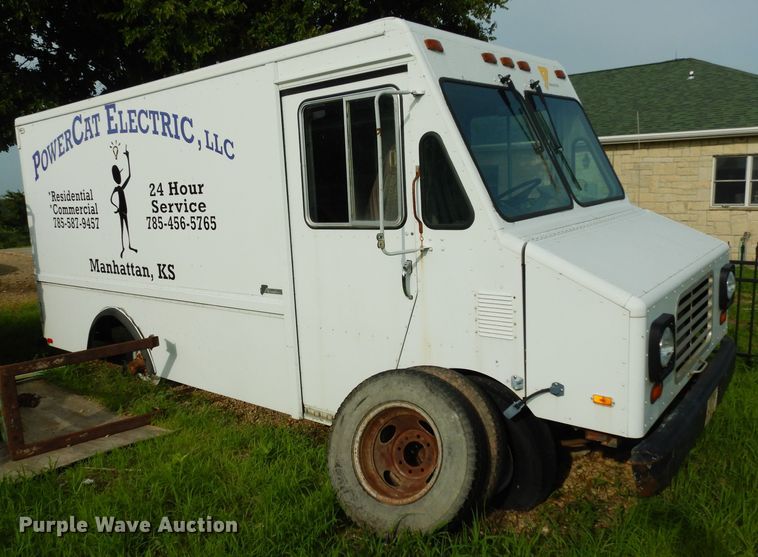 image for item DJ4294 1994 Chevrolet P30 Utilitmaster  delivery van