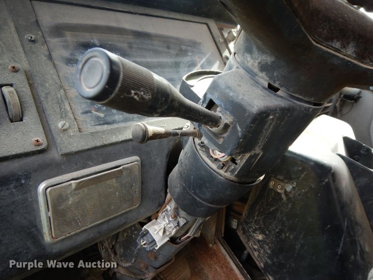 image for item DJ4294 1994 Chevrolet P30 Utilitmaster  delivery van