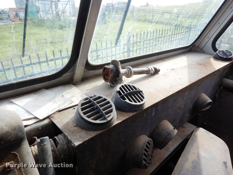 image for item DJ4294 1994 Chevrolet P30 Utilitmaster  delivery van