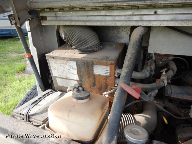 image for item DJ4294 1994 Chevrolet P30 Utilitmaster  delivery van