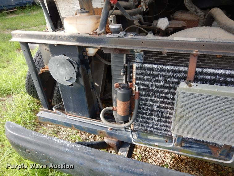 image for item DJ4294 1994 Chevrolet P30 Utilitmaster  delivery van