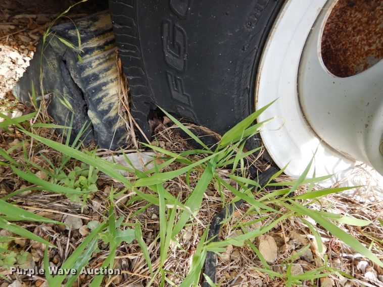 image for item DJ4294 1994 Chevrolet P30 Utilitmaster  delivery van