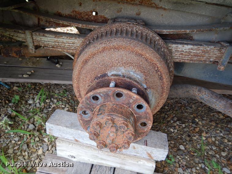 image for item DJ4294 1994 Chevrolet P30 Utilitmaster  delivery van