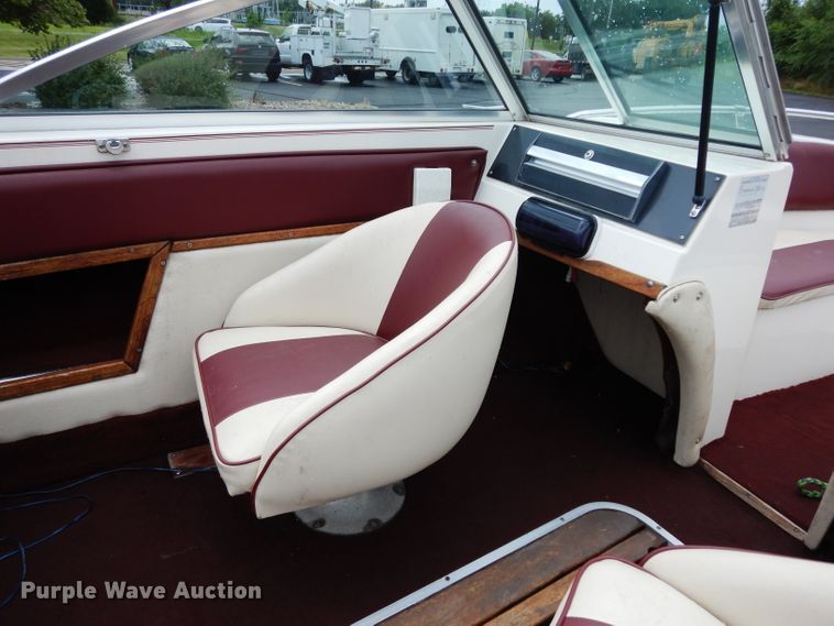 image for item DJ4303 1987 Mach 1  boat