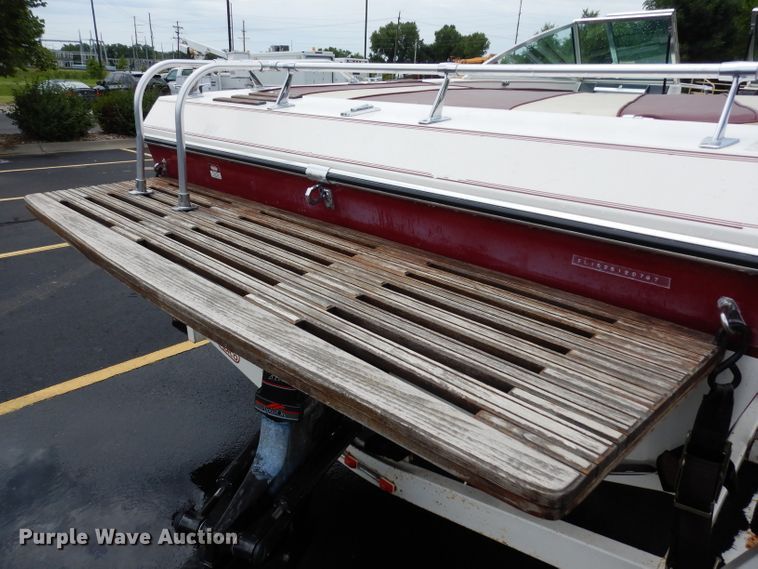 image for item DJ4303 1987 Mach 1  boat