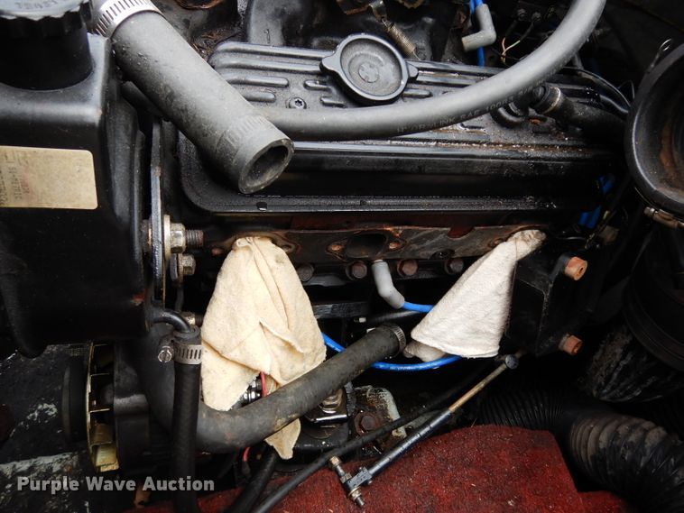 image for item DJ4303 1987 Mach 1  boat