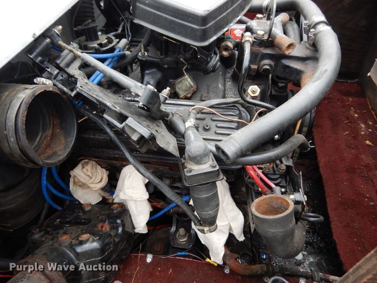 image for item DJ4303 1987 Mach 1  boat