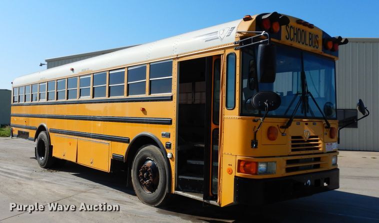 image for item DJ4306 2004 International FE300  school bus