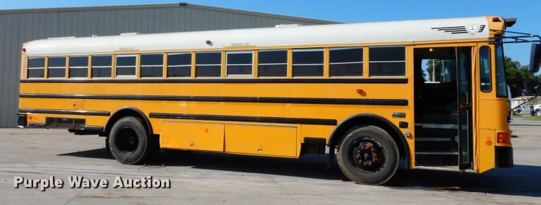 image for item DJ4306 2004 International FE300  school bus