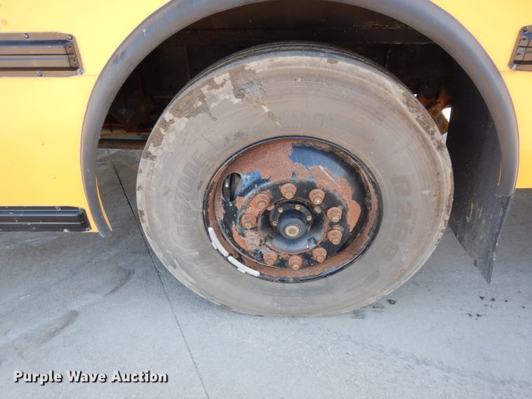 image for item DJ4306 2004 International FE300  school bus