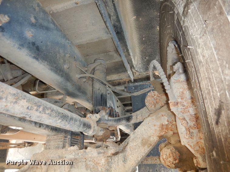 image for item DJ4306 2004 International FE300  school bus