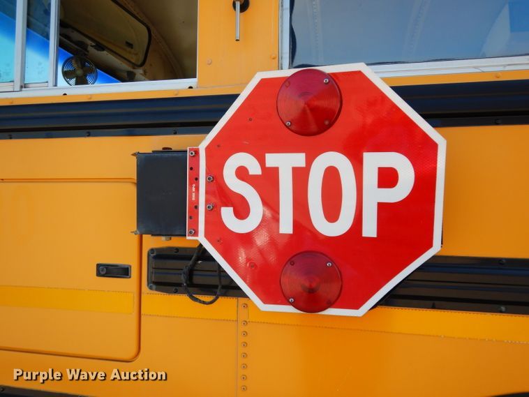 image for item DJ4306 2004 International FE300  school bus