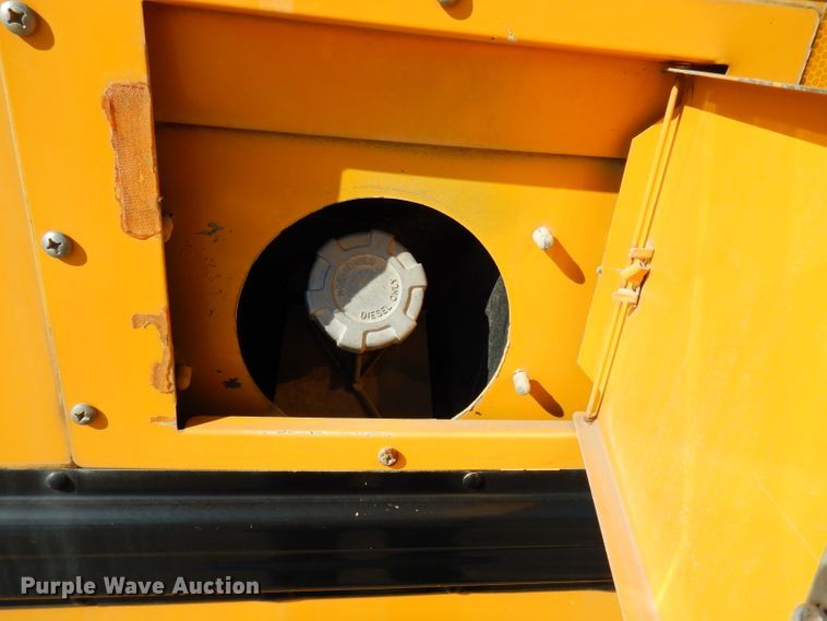 image for item DJ4306 2004 International FE300  school bus