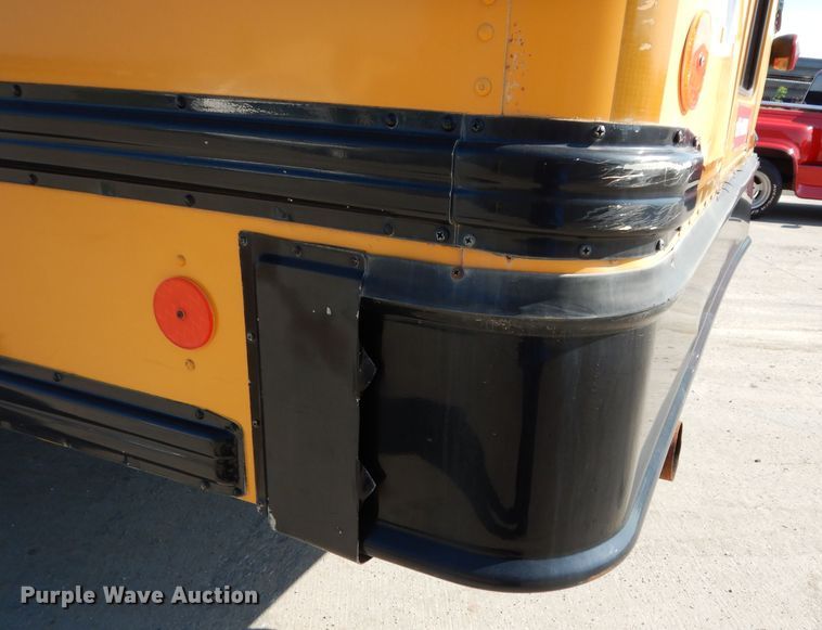 image for item DJ4306 2004 International FE300  school bus