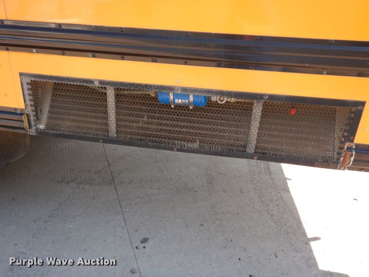 image for item DJ4306 2004 International FE300  school bus