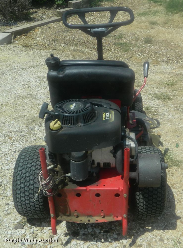 image for item EH9478 Snapper 28HIVAC lawn mower