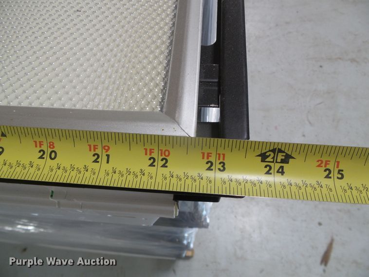 image for item EL9190 Approximately 80 florescent light fixture