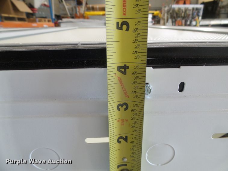 image for item EL9190 Approximately 80 florescent light fixture