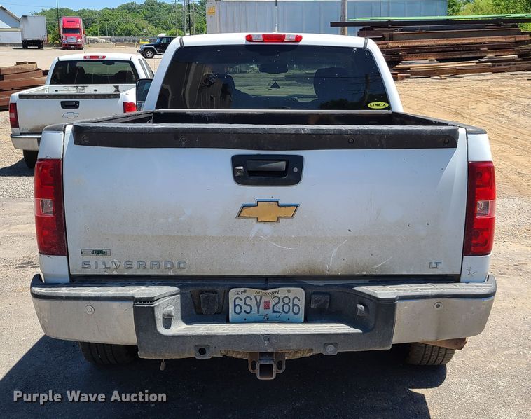 image for item EL9912 2010 Chevrolet Silverado 1500  Ext. Cab pickup truck