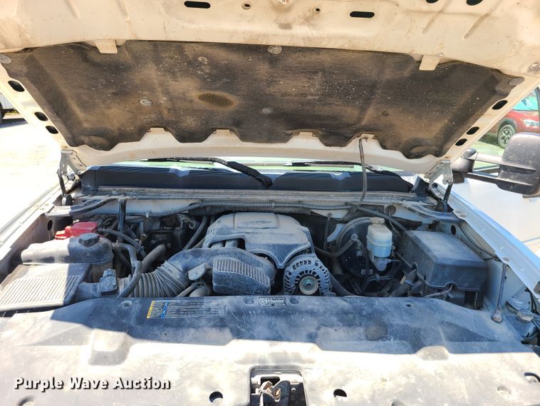 image for item EL9912 2010 Chevrolet Silverado 1500  Ext. Cab pickup truck