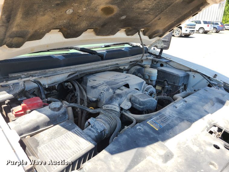 image for item EL9912 2010 Chevrolet Silverado 1500  Ext. Cab pickup truck