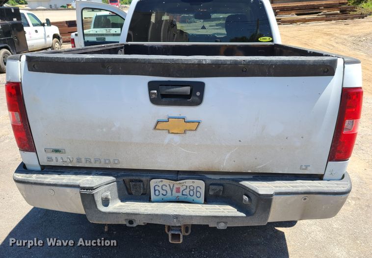 image for item EL9912 2010 Chevrolet Silverado 1500  Ext. Cab pickup truck