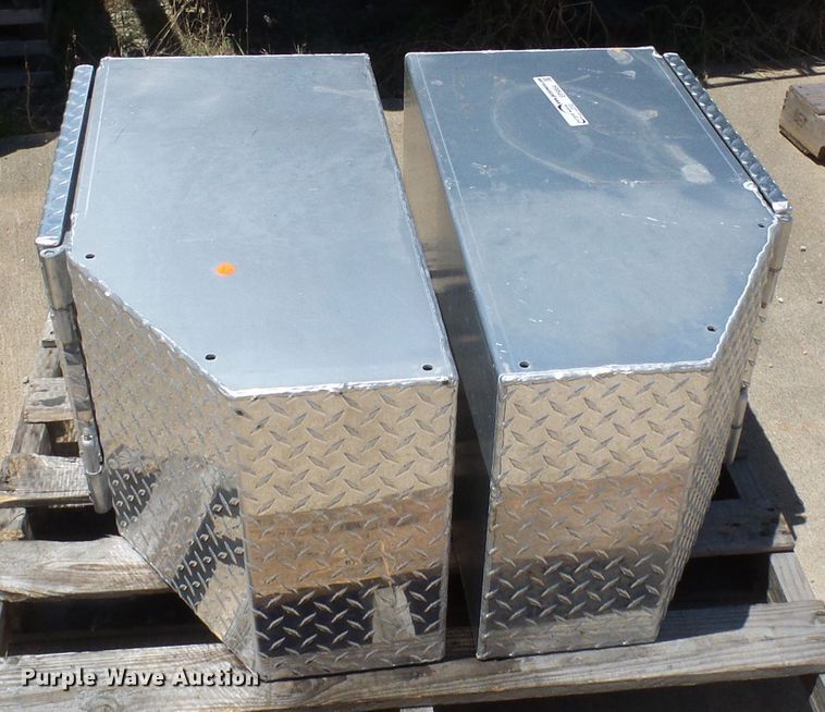 image for item EP9864 (2) Hillsboro toolboxes