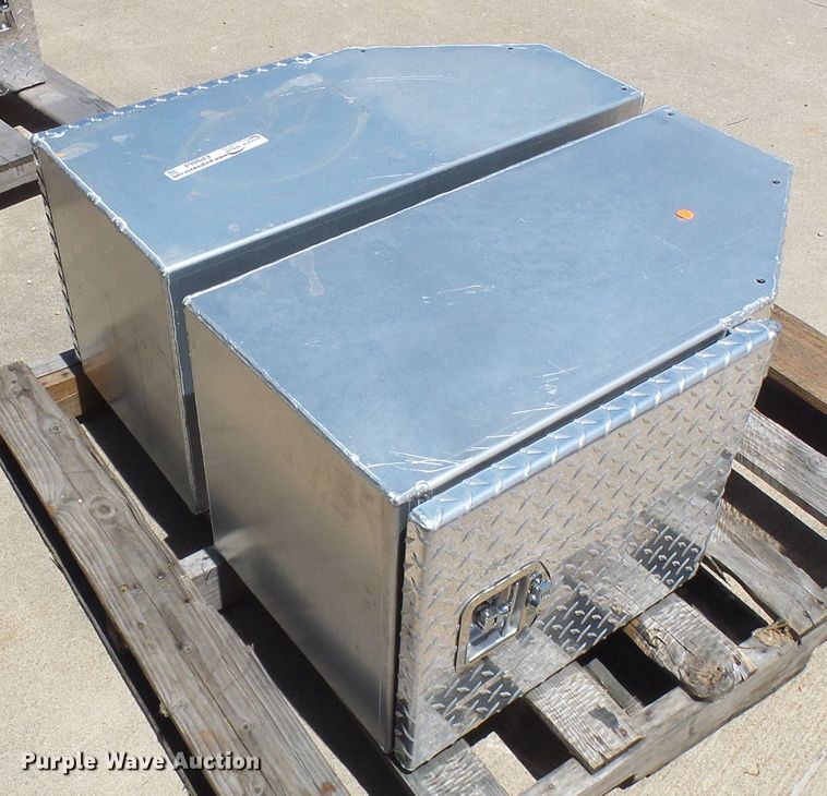 image for item EP9864 (2) Hillsboro toolboxes