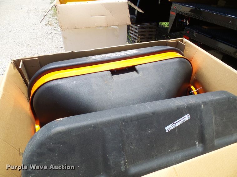 image for item EP9867 Buyers Salt Dawg TGS065B end gate spreader