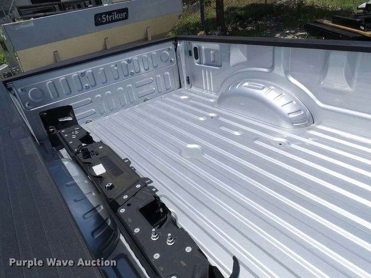 image for item EP9869 2017 Ford pickup truck bed