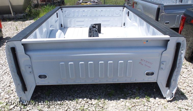 image for item EP9870 2017 Ford pickup truck bed